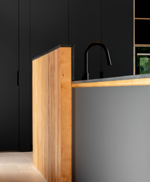 Corsican Cove Home 6