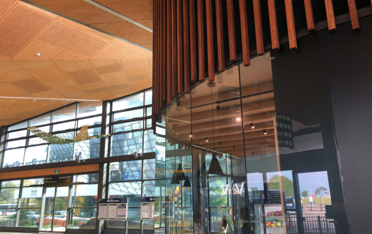 PS Manukau Bus 5 Large