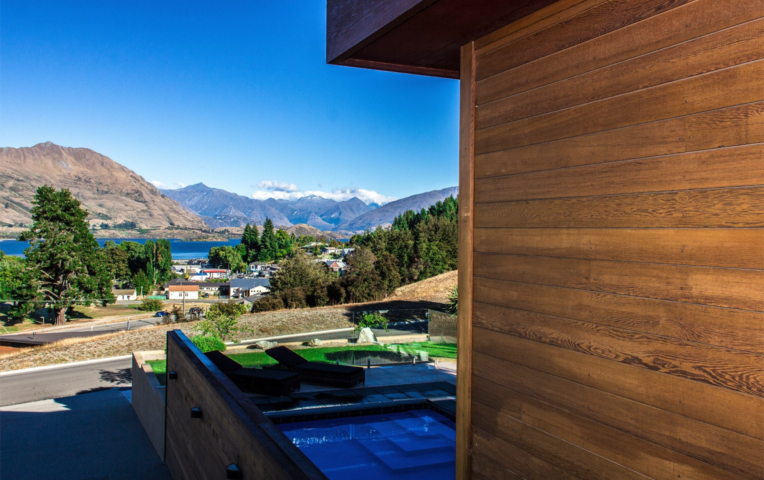 RC Laird Home 2 Large